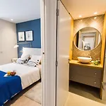Spaces Seaside Flat- 4 Bedroom, 2 Bathroom, Terrace, Near 锡切斯